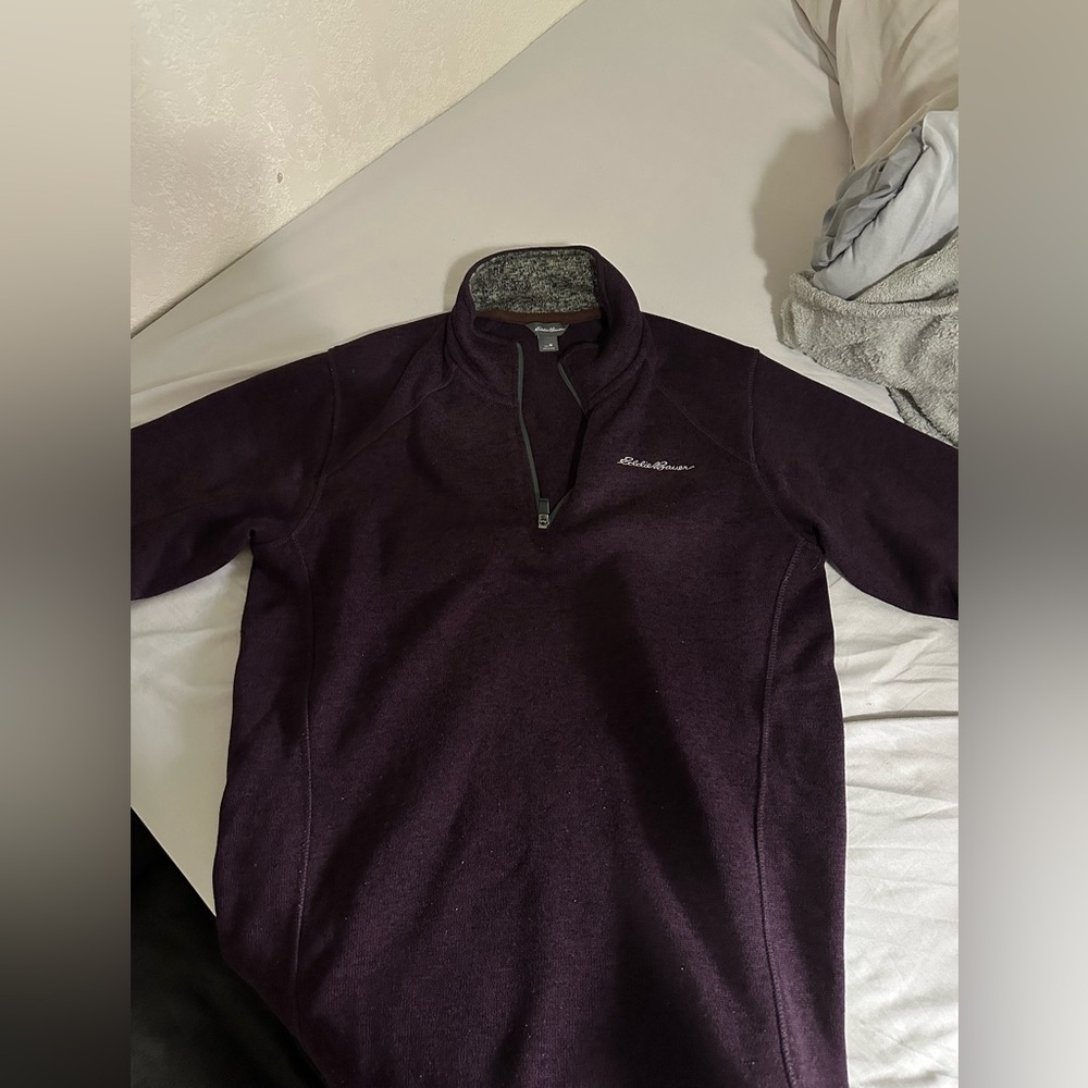 Eddie Bauer half zip size M